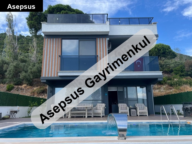 sahi̇bi̇nden deni̇z manzarali müstaki̇l havuzlu lüx vi̇lla