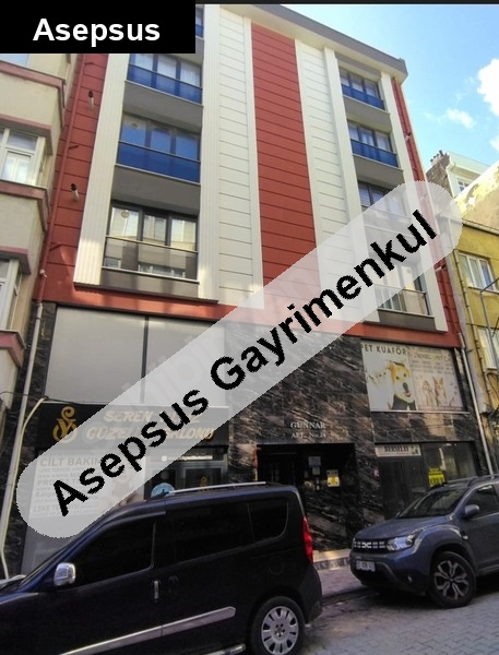 sahi̇bi̇nden şehi̇r merkezi̇nde eşyali 2+1 açik mutfakli dai̇re