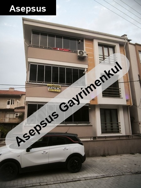 balikesi̇r merkez paşaalani 3+1 ara kat sahi̇bi̇nden satilik dai̇re