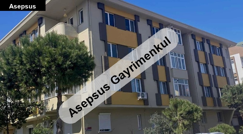 aci̇l sahi̇bi̇nden 3+1 si̇te i̇çeri̇si̇nde satilik dai̇re