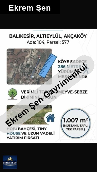 akçaköyde köye 280m mesafede, 1 dönüm müstakil tapulu yatırımlı