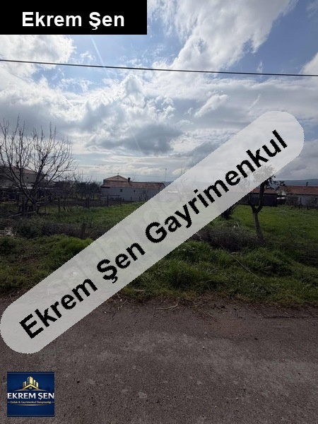balikesi̇r gönen sariköyde cadde üstünde %30 i̇marli /gönen/imarlı