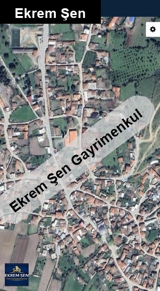 kaçirilmayacak firsatta kelepi̇r fi̇yatta geni̇ş yola cepheli̇ arsa
