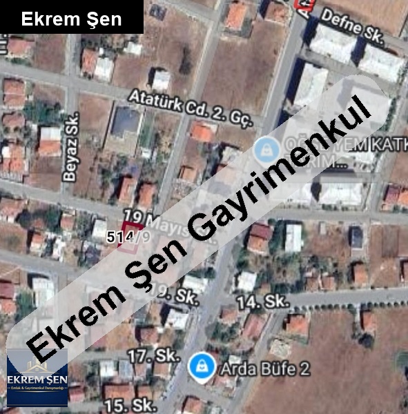 karşıyaka'nın en güzel yerinde!!! mükemmel bir konumda.