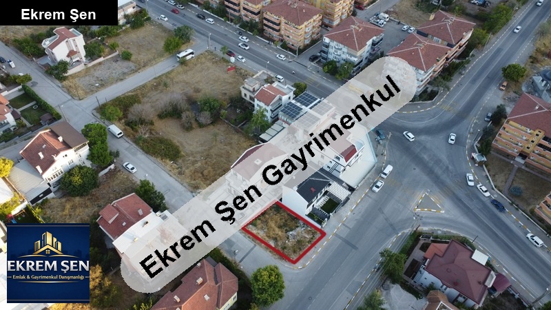 sahi̇bi̇nden cadde üzeri̇ köşe arsa ti̇cari̇&konut