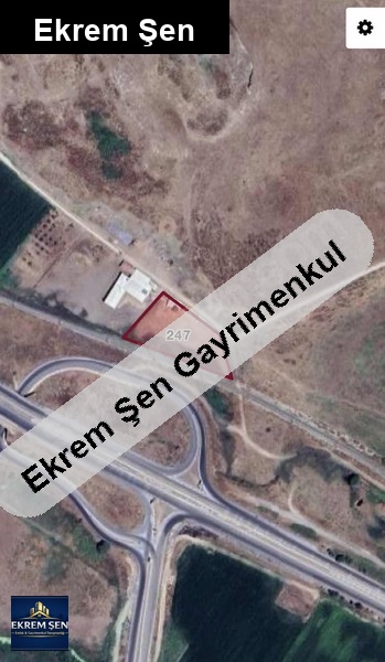sahi̇bi̇nden aci̇l satilik araba takasli yatirimlik mükemmel yer