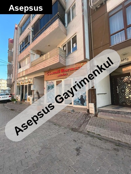 3+1 gönenin en güzel ve en işlek caddesi üzerindedir.