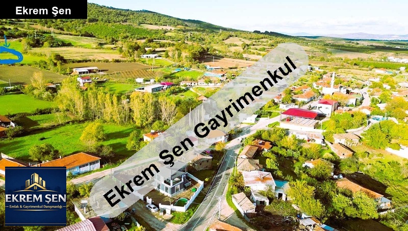 aci̇l.. yapi yapilabi̇len mahalle ci̇varinda yol su elekti̇ri̇k var