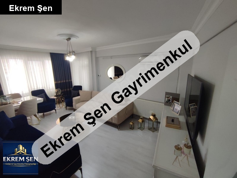 çarşı merkezde içi sıfır arakat