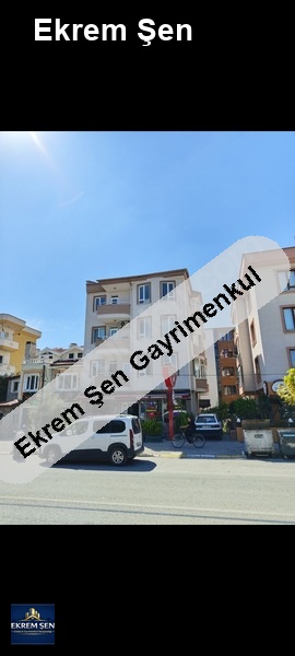 bahçeli̇evler tekni̇kli̇se cadde üzeri̇