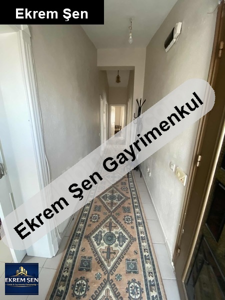 sahi̇bi̇nden ki̇ralik 2+1 manzaralı teras kat