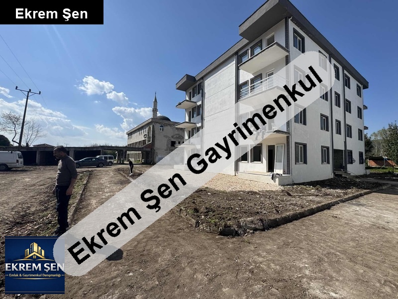 aci̇l aci̇l aci̇l naki̇t i̇hti̇yacindan 2+1 dai̇re 95m2 aci̇l satilik