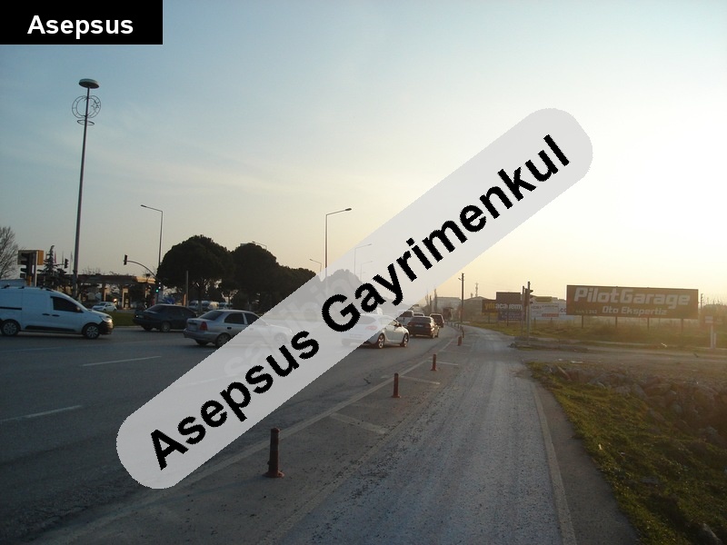 ana caddeye 50 metre konut + ti̇cari̇