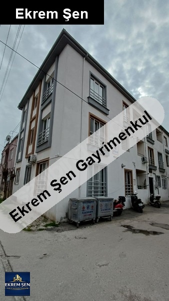 sahi̇bi̇nden ki̇ralik köşe dai̇re