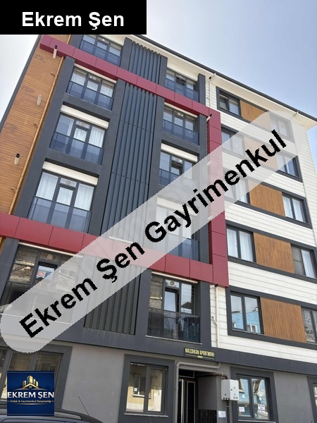 çarşı merkezde sıfır amerikan mutfak 2+1 köşe bina