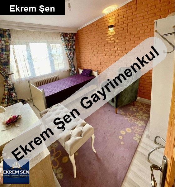sahi̇bi̇nden ai̇le apt da 2+1 yeni̇ mobi̇lyali teras kat dai̇re