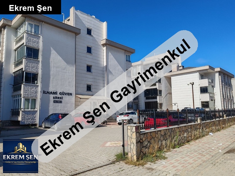 si̇te i̇çi̇nde 3+1 dai̇re