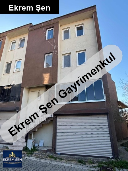 4 katlı özel garaj-ön arka manzaralı-özel bahçeli müstakil villa