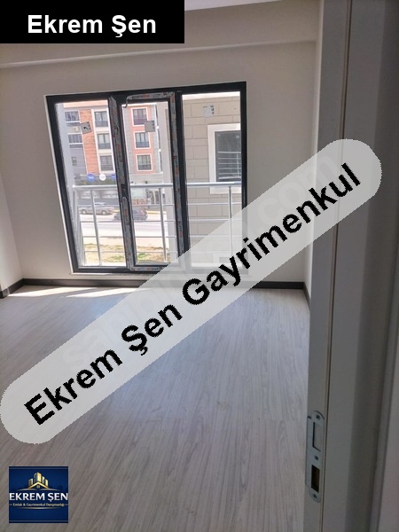 spor toto karşisinda 2+1 asansörlü ebeveyn banyolu sifir dai̇re