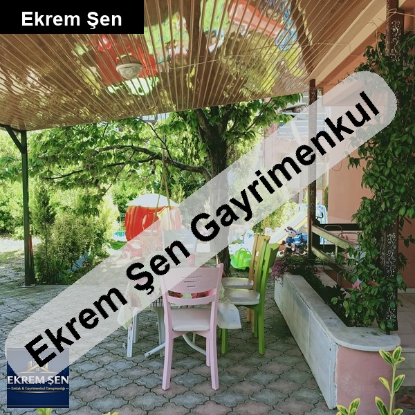 cugrada mustakil bahceli dubleks bakimli dogalgazli esyali villa