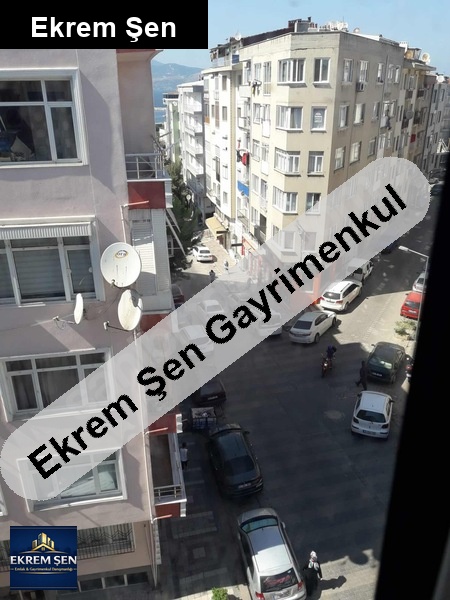 merkezi konumda, masrafsız ve aydınlık köşe daire