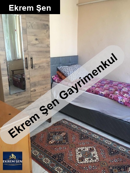 bandirmaorducaddesindeesyalikombilikiralikdairekizogrenciye