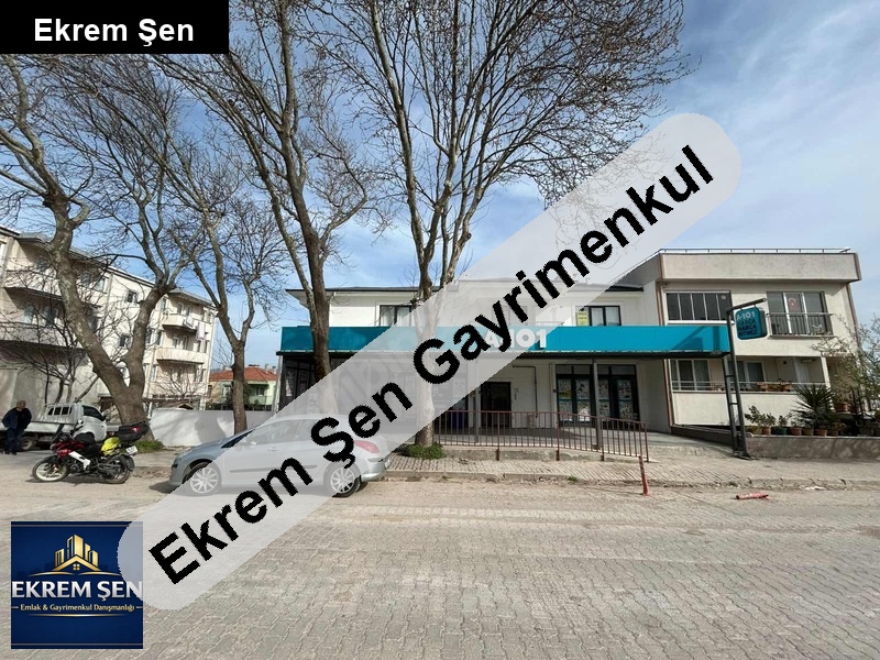 sahi̇bi̇nden yeni̇mahallede ki̇ralik eşyali/eşyasiz 1+1 dai̇re