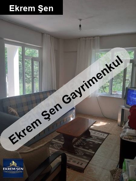 bahçeli kargir ev