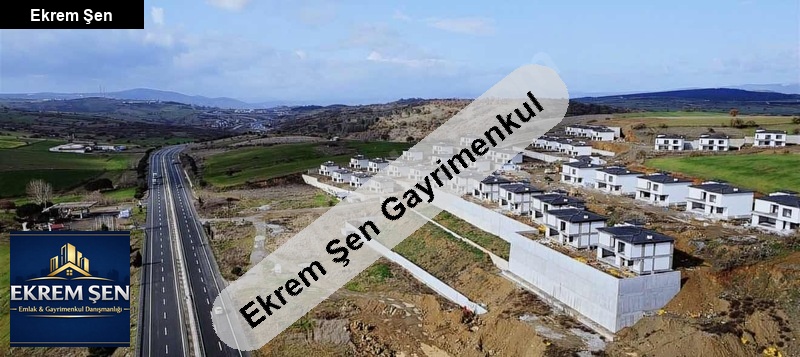 köşe konum vi̇lla i̇zmi̇r i̇st. otoyol balikesi̇r bati gi̇şesi̇ne 500mt