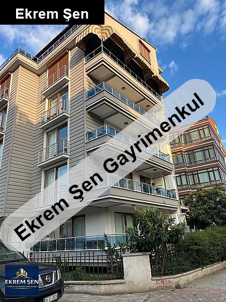 erdek kanava mevkiinde 3+1 katta tek köşebaşı daire