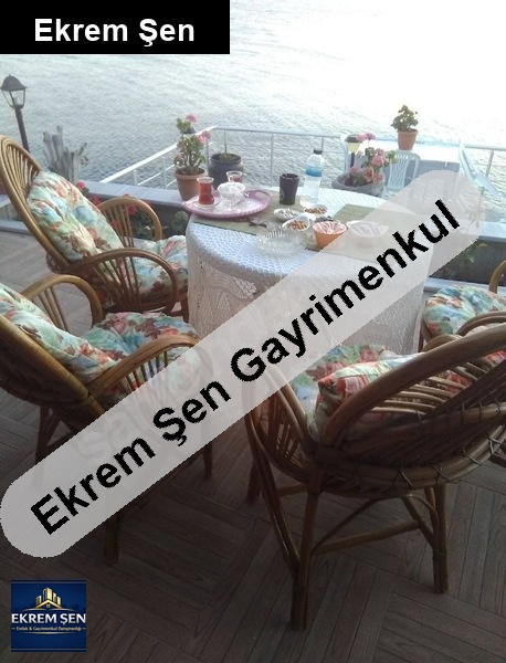 deni̇ze sifir yazlik