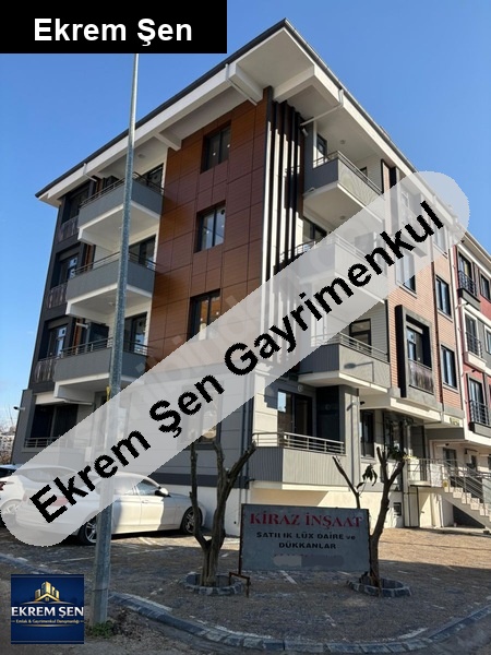 gop'ta sahibinden satılık lüks 1+1 köşe bina