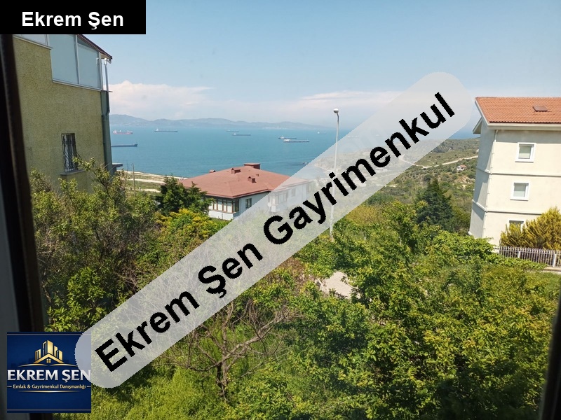 bandırma hacı yusufta kapanmaz manzaralı bahçeli tribleks villa
