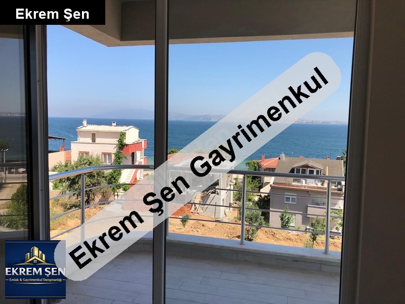 sahi̇bi̇nden erdek hamamli mah. 1+1 deni̇z manzarali dai̇re