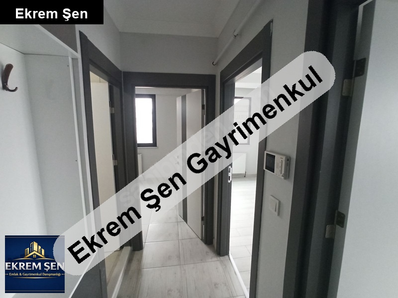 bandırma da kiralik 1+1 daire.yeni,bakimli. dogalgazli.ara kat