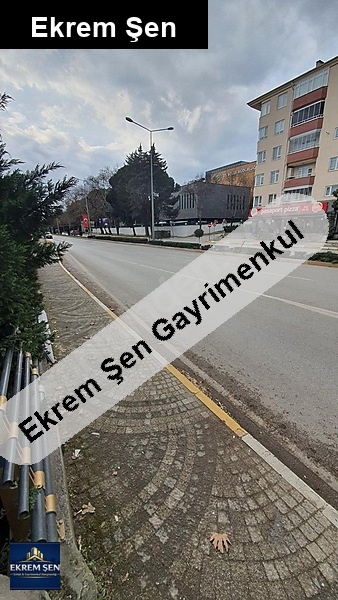 sahi̇bi̇nden atatürk mah.bandirma cad.üzeri̇ 2+1 satilik