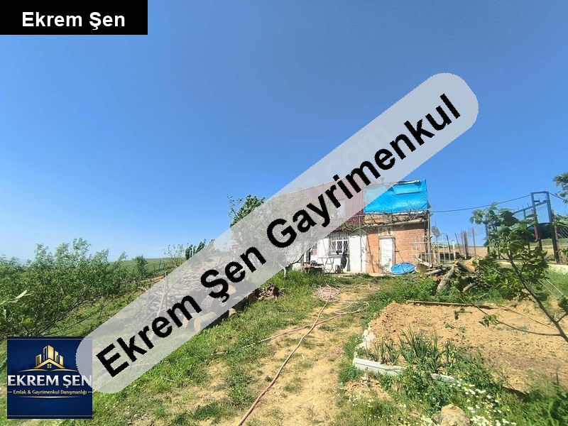 aci̇l satilik ! doğa i̇çi̇nde yatirimlik ve yaşamlik firsat!