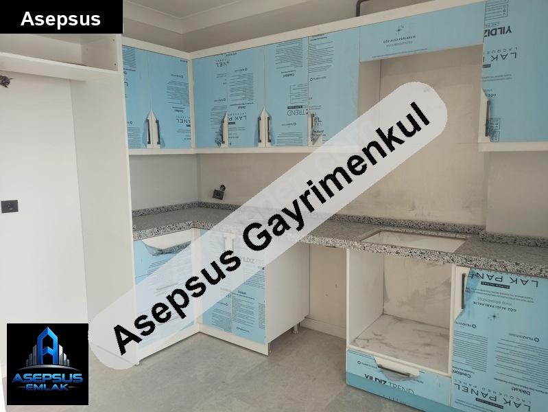 Asepsus Emlak'tan 4+1 600 evler mah. 'sinde satılık daire