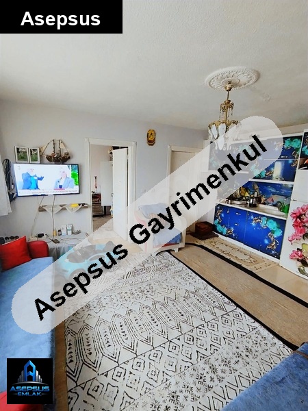 Asepsus Emlak'tan 1+1 100. yıl mh. 'sinde satılık daire