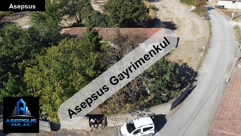 Asepsus Emlak'tan 2+1 osmanpazar mh. 'sinde satılık müstakil ev