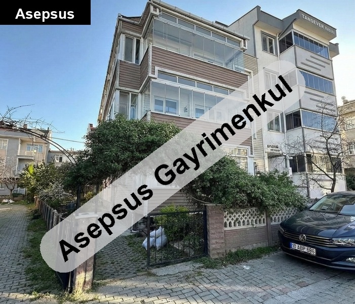 sahi̇bi̇nden okullar bölgesi̇nde, 3 balkonlu, masrafsiz geni̇ş 3+1