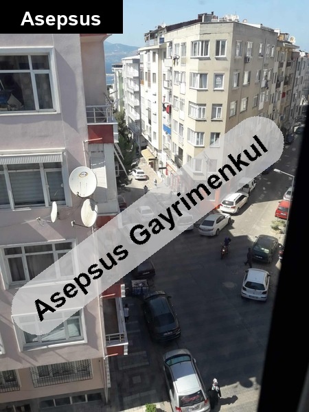 merkezi konumda, masrafsız ve aydınlık köşe daire