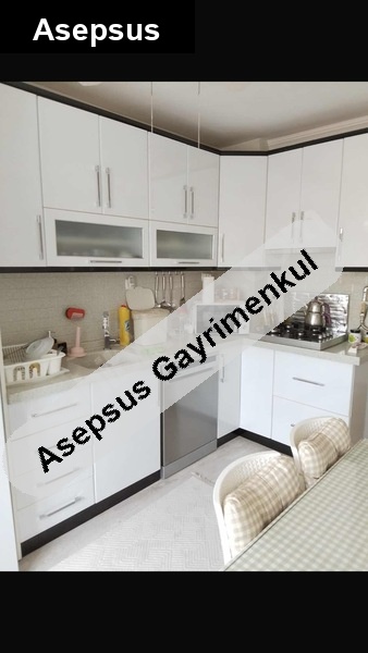 3+1 kullanışlı daire çarşıya deve yoncasına yakın