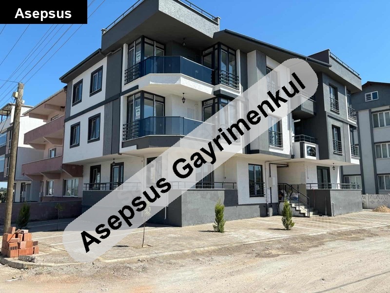 gönen'de satilik 3+1 ara kat köşe dai̇re