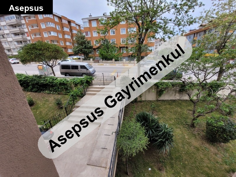 pasakonakta 3+1 si̇te i̇çeri̇si̇nde cadde üzeri̇nde köşe başi dai̇re