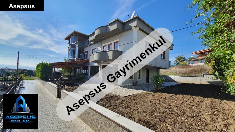 Asepsus Emlak'tan 3+2 100. yıl mh. 'sinde satılık villa