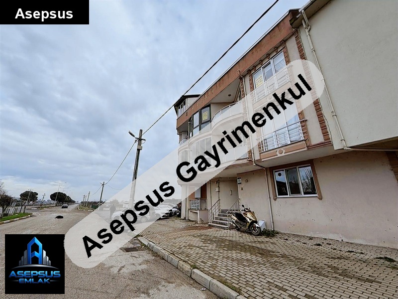 Asepsus Emlak'tan 4+1 100. yıl mh. 'sinde satılık daire