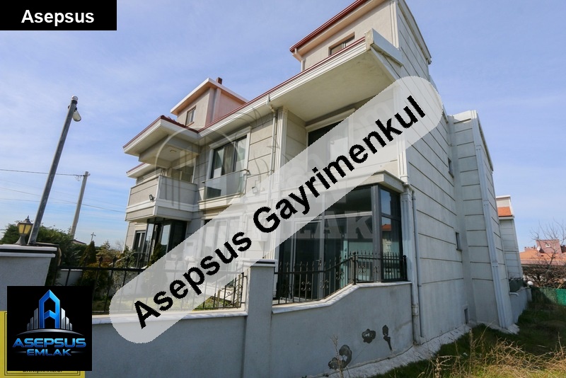 Asepsus Emlak'tan 5+1 i̇hsaniye mh. 'sinde satılık villa