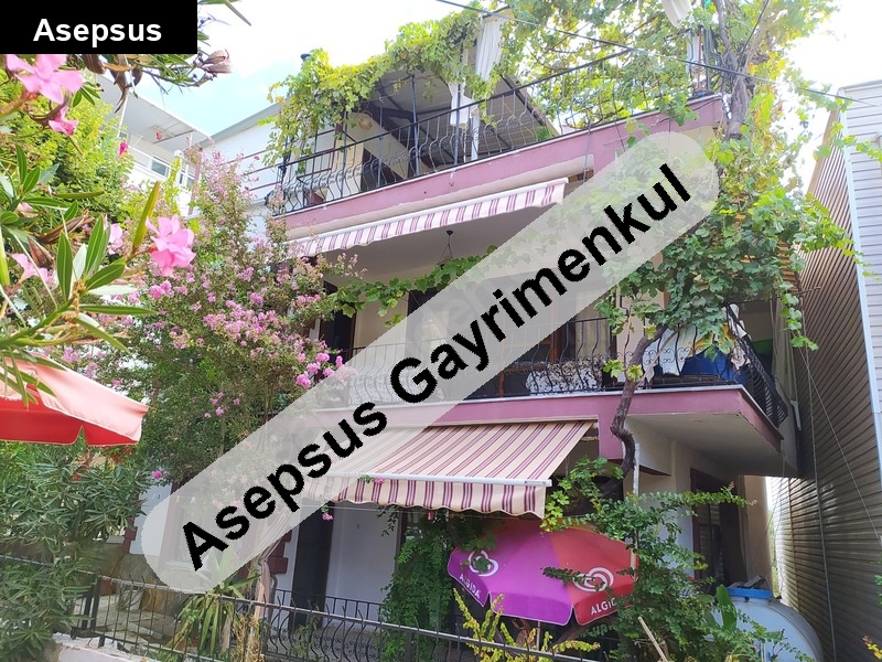erdek tatlisu büyükbakraç' ta satilik 3 katli müstaki̇l yazlik