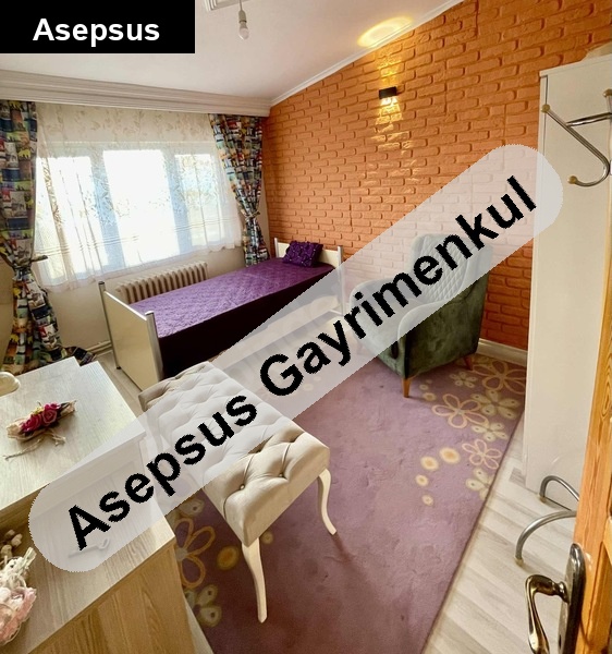 sahi̇bi̇nden ai̇le apt da 2+1 yeni̇ mobi̇lyali teras kat dai̇re